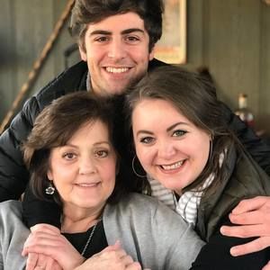 Meet your Posher, Elizabeth